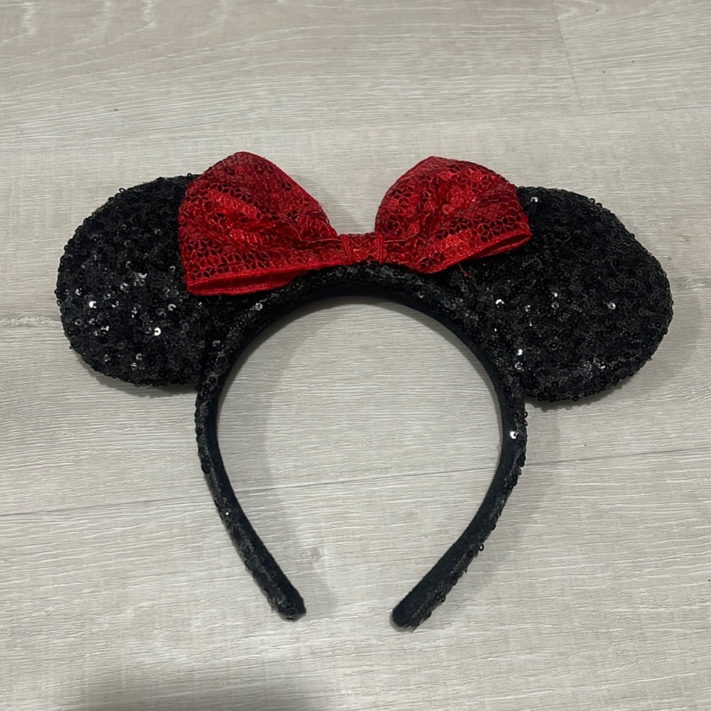 Authentic Disney World Minnie Mouse Ears